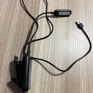 SOLD
Black USB Clip-On Light